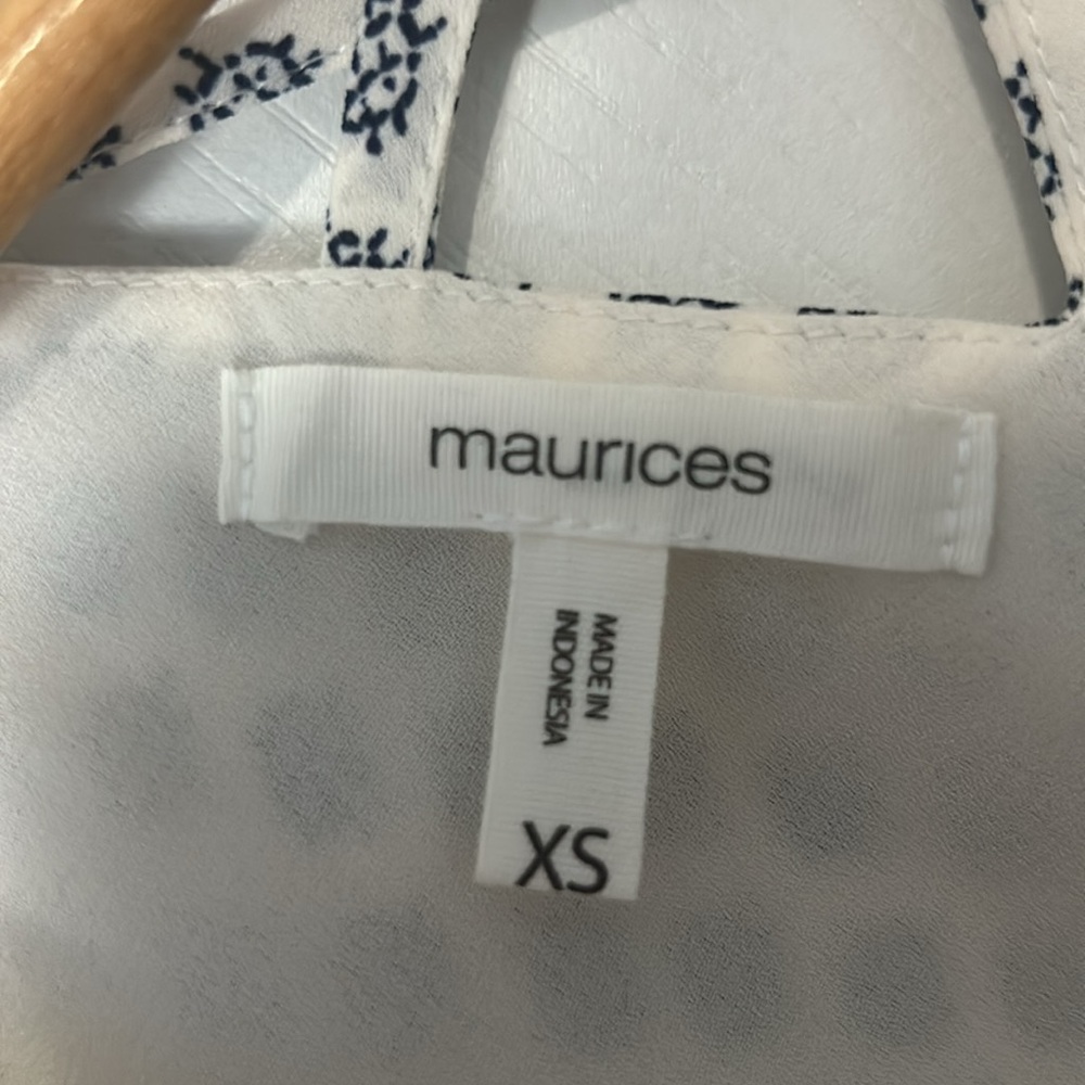 Shell Top - Picture 2 of 4